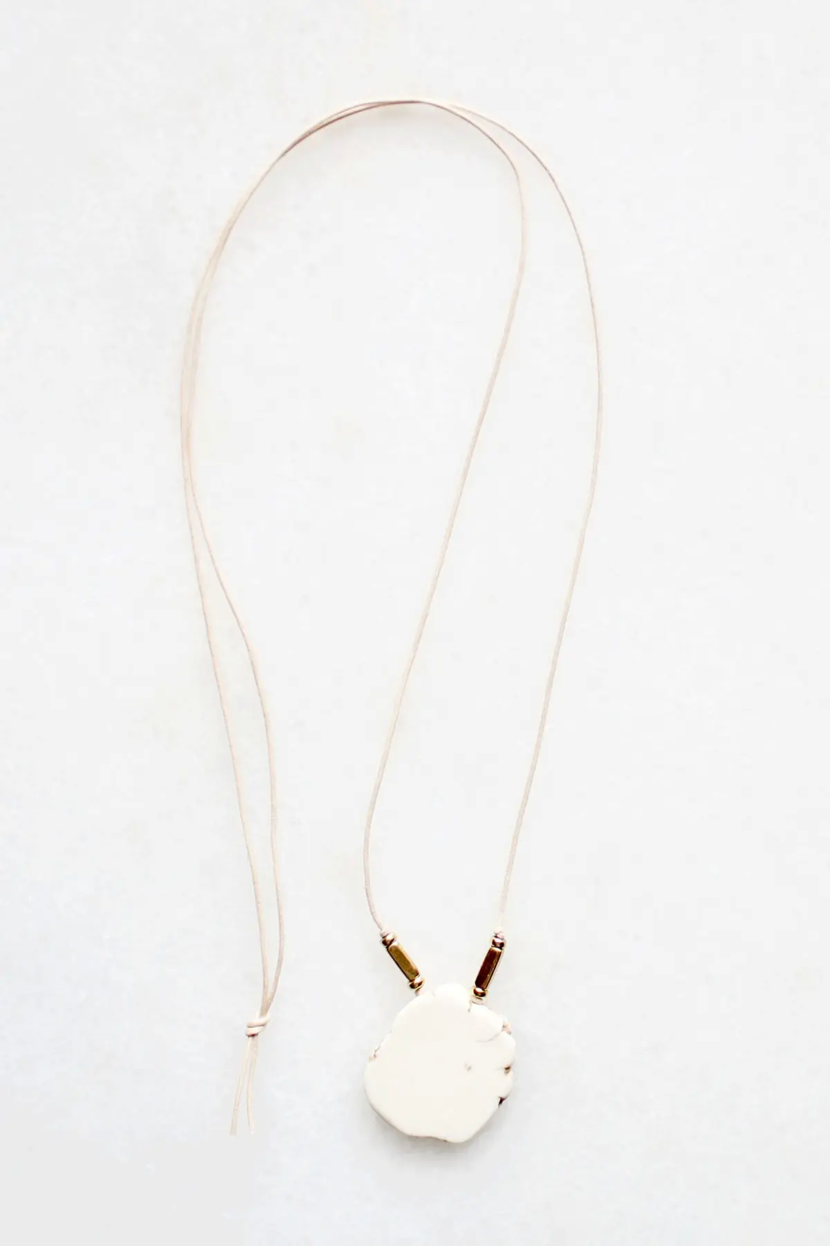 Magnesite and Cotton Necklace