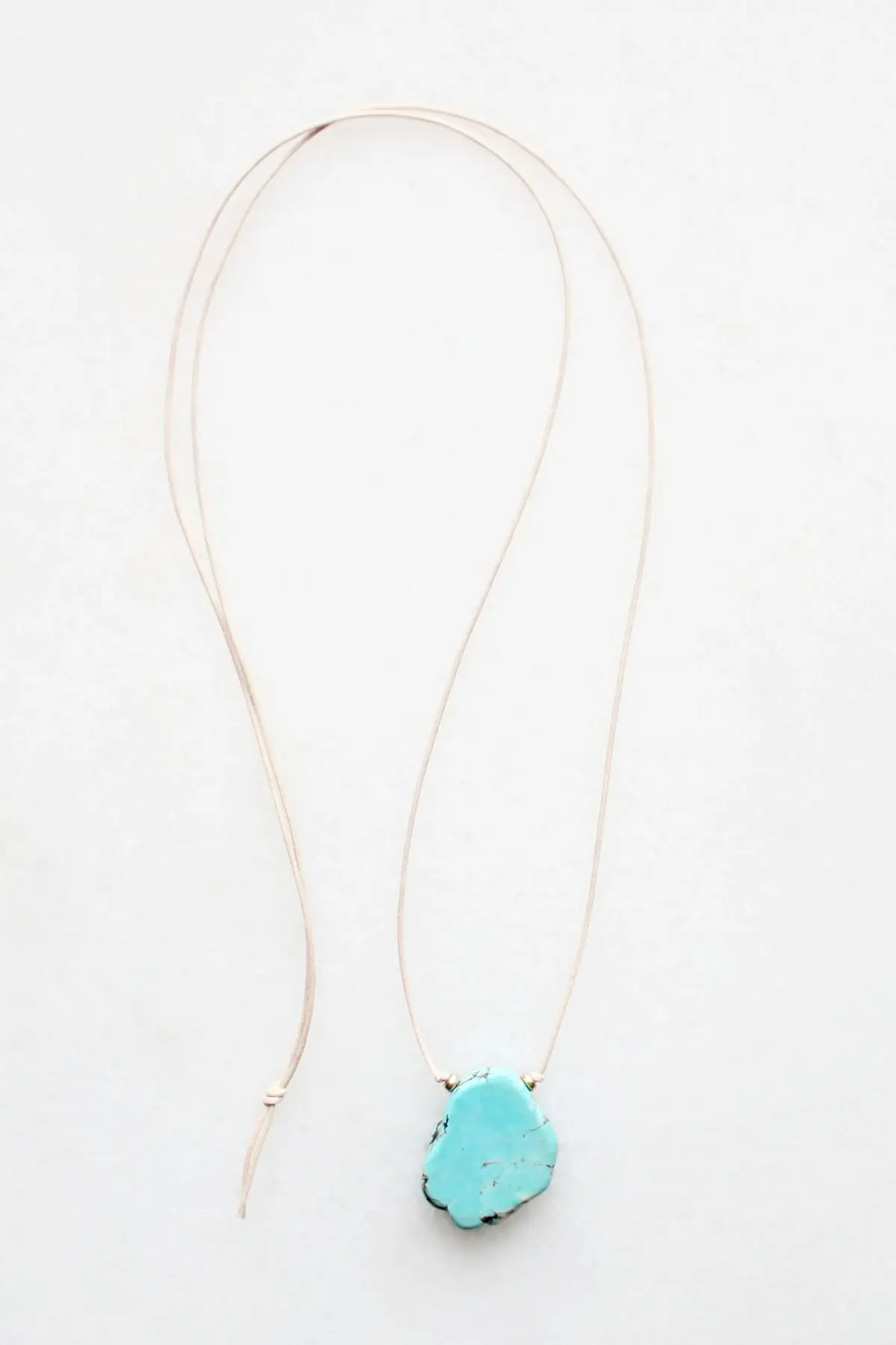 Magnesite and Cotton Necklace