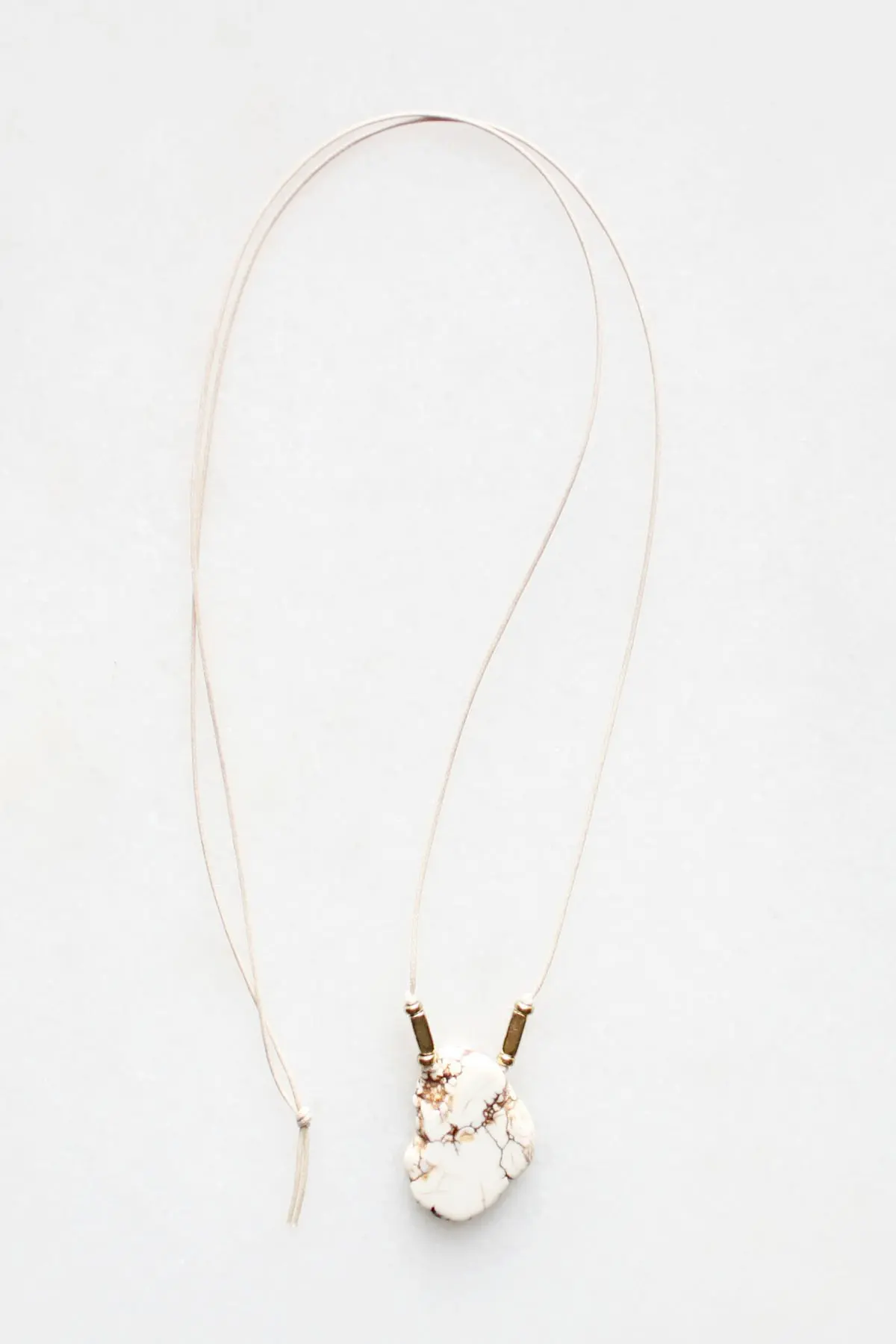 Magnesite and Cotton Necklace