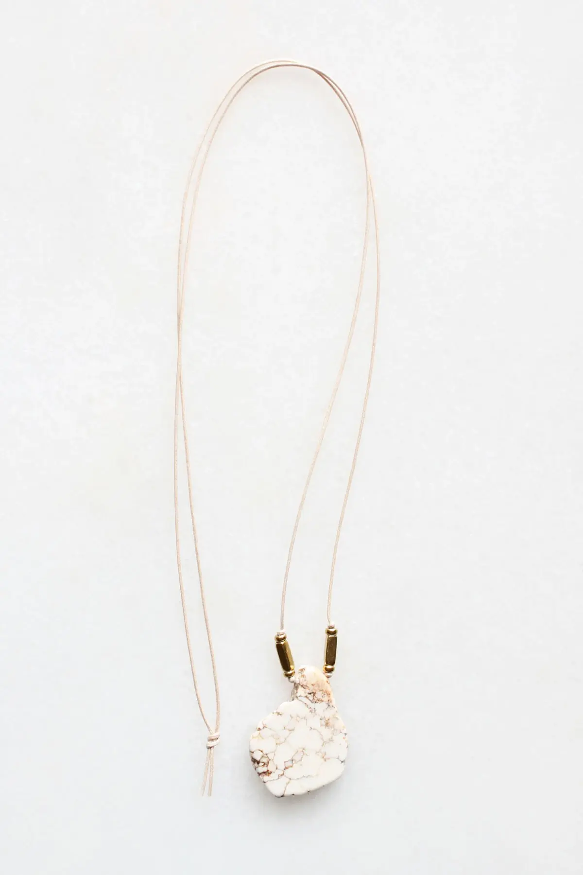 Magnesite and Cotton Necklace